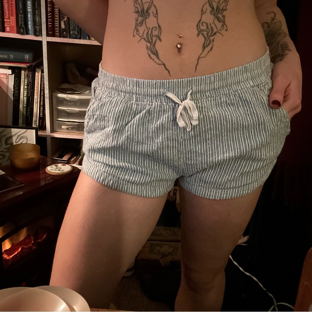 Billabong blue and white striped shorts